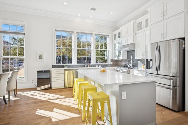 14983 Oak Street, Addison, TX 75001