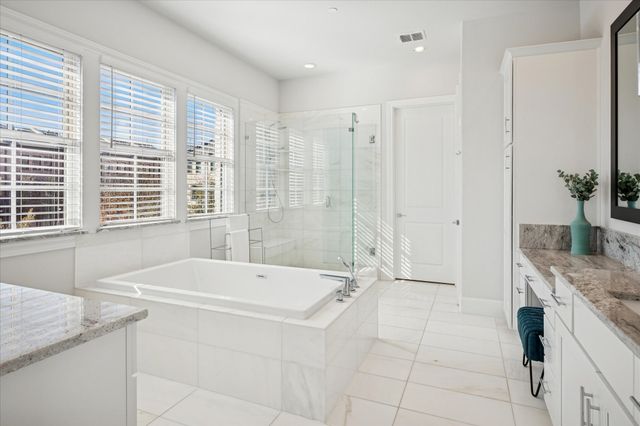 14983 Oak Street, Addison, TX 75001