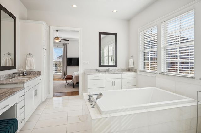 14983 Oak Street, Addison, TX 75001