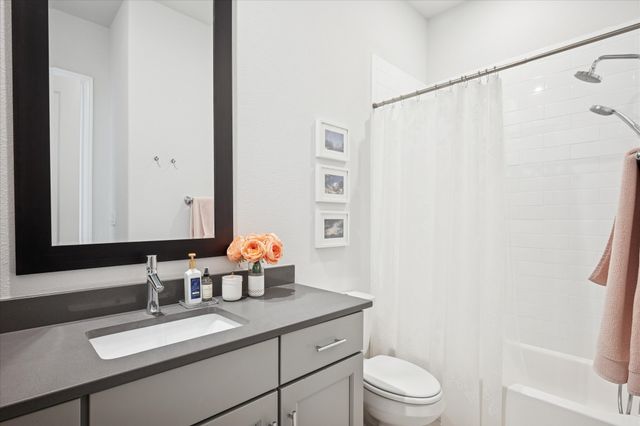 14983 Oak Street, Addison, TX 75001