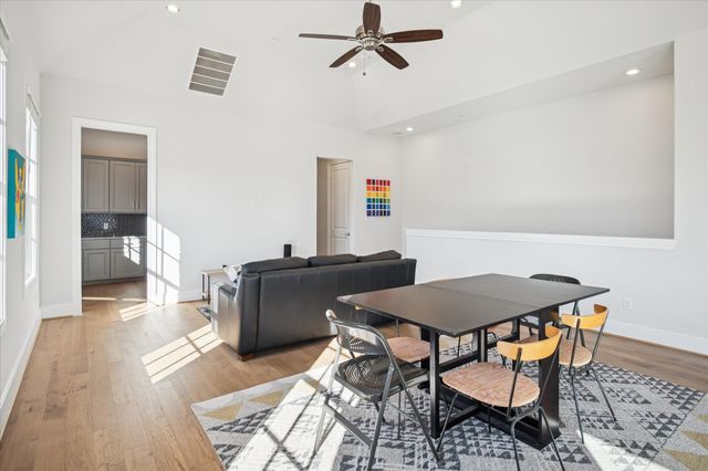 14983 Oak Street, Addison, TX 75001