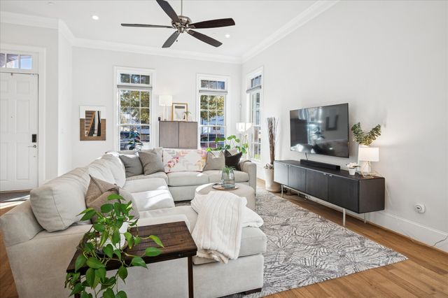 14983 Oak Street, Addison, TX 75001