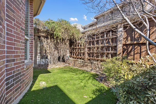 13648 Cobblestone Drive, Farmers Branch, TX 75244