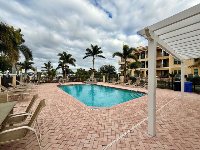 6418 MAYRA SHORES LANE, Apollo Beach, FL 33572