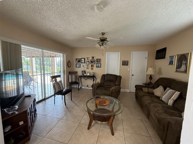 4012 SW 102 court, Miami, FL 33165