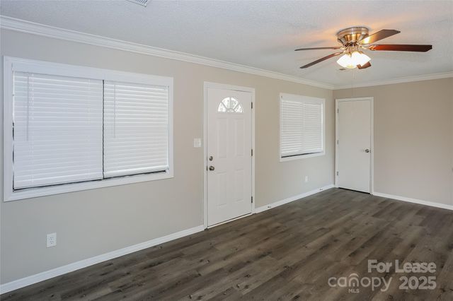 2700 Sunset Drive, Gastonia, NC 28054