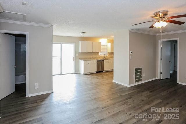 2700 Sunset Drive, Gastonia, NC 28054