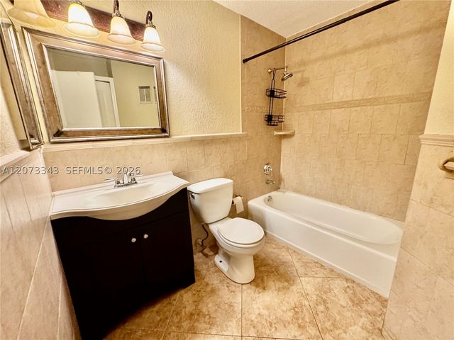 621 Lyons Rd 9205, Coconut Creek, FL 33063