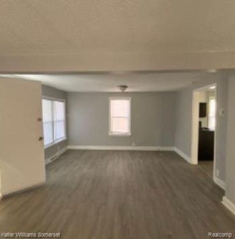 21356 Westview Avenue, Ferndale, MI 48220