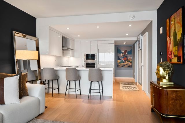 150 Seaport Blvd 8C, Boston, MA 02210