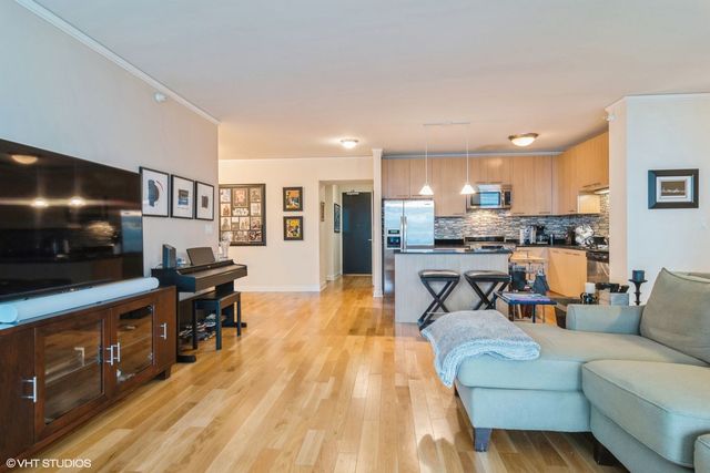 225 N Columbus Drive 6608, Chicago, IL 60601