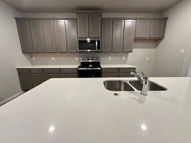 6024 Pitcher Way, Providence Village, TX 76227