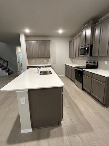 6024 Pitcher Way, Providence Village, TX 76227