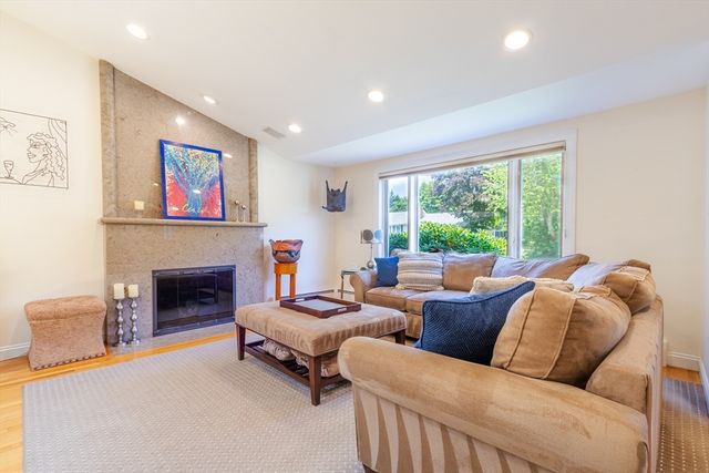 16 Leonard Rd, Sharon, MA 02067