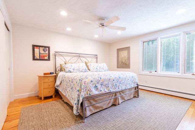 16 Leonard Rd, Sharon, MA 02067