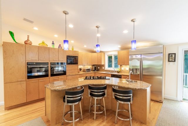 16 Leonard Rd, Sharon, MA 02067