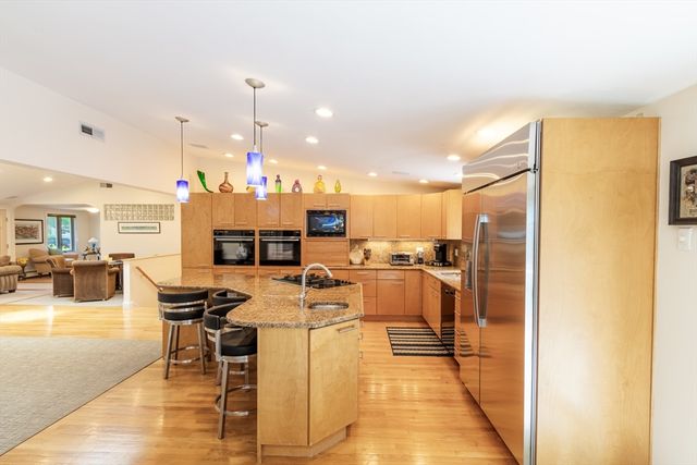 16 Leonard Rd, Sharon, MA 02067