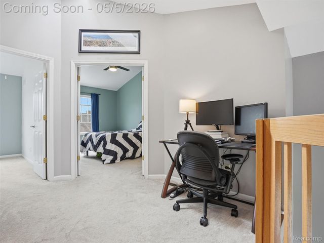 135 W Kenilworth Avenue, Royal Oak, MI 48067
