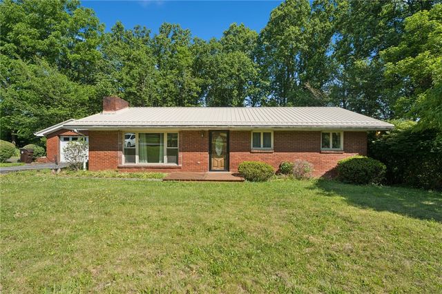 6290 Italy Rd, Murrysville, PA 15632