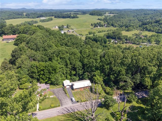 6290 Italy Rd, Murrysville, PA 15632