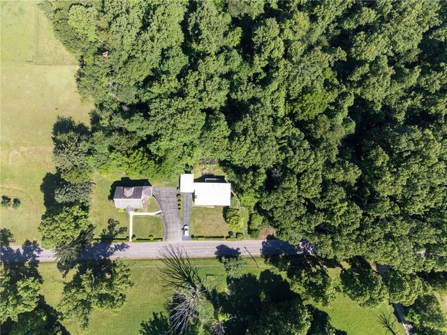 6290 Italy Rd, Murrysville, PA 15632
