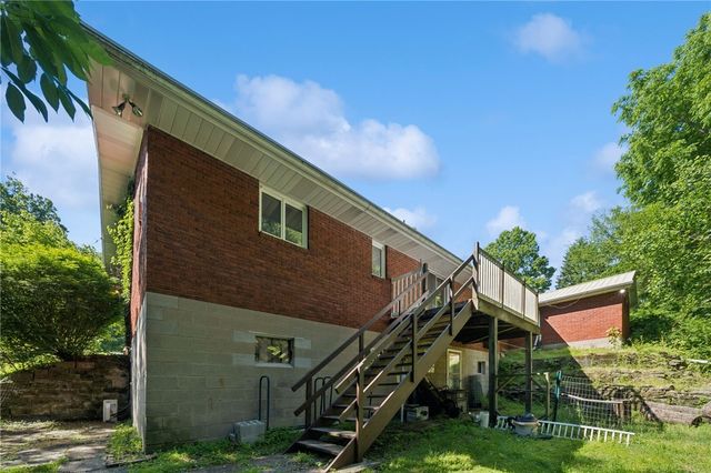 6290 Italy Rd, Murrysville, PA 15632