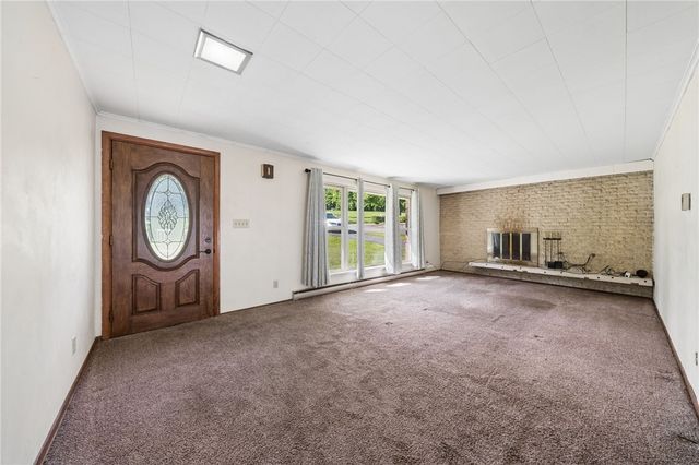6290 Italy Rd, Murrysville, PA 15632