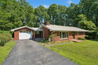 6290 Italy Rd, Murrysville, PA 15632