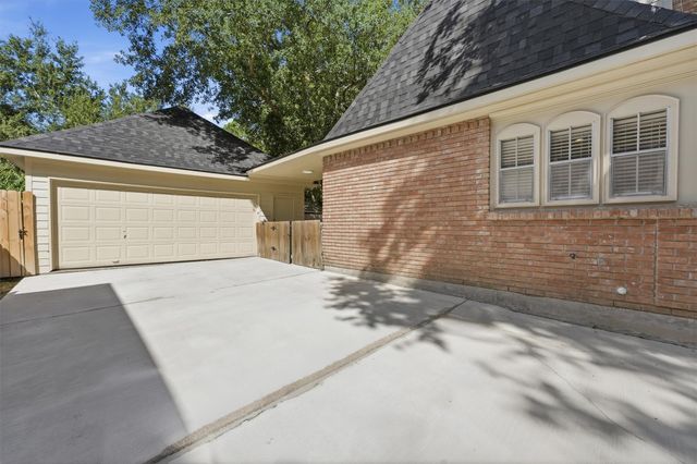 16631 Wimbledon Forest Drive, Spring, TX 77379