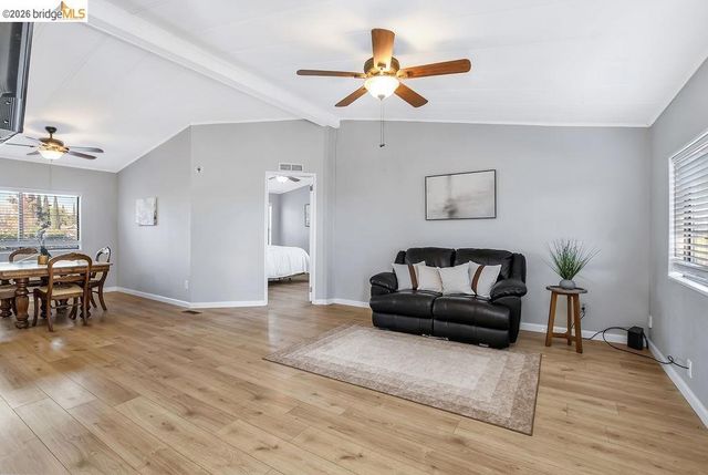 7770 Lone Tree Way, Brentwood, CA 94513