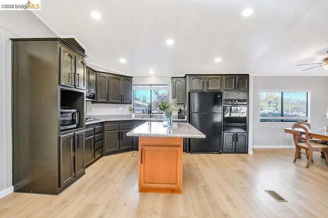 7770 Lone Tree Way, Brentwood, CA 94513