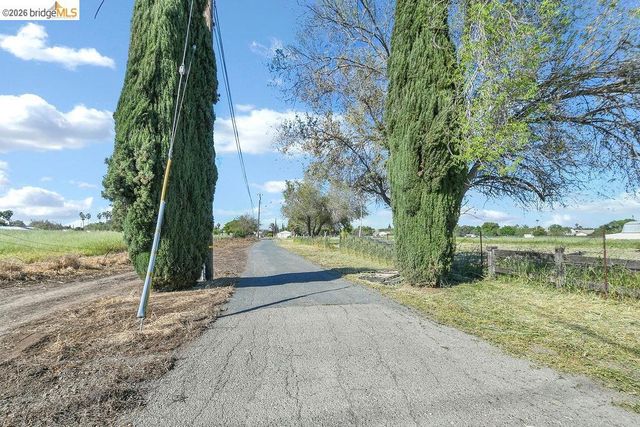 7770 Lone Tree Way, Brentwood, CA 94513