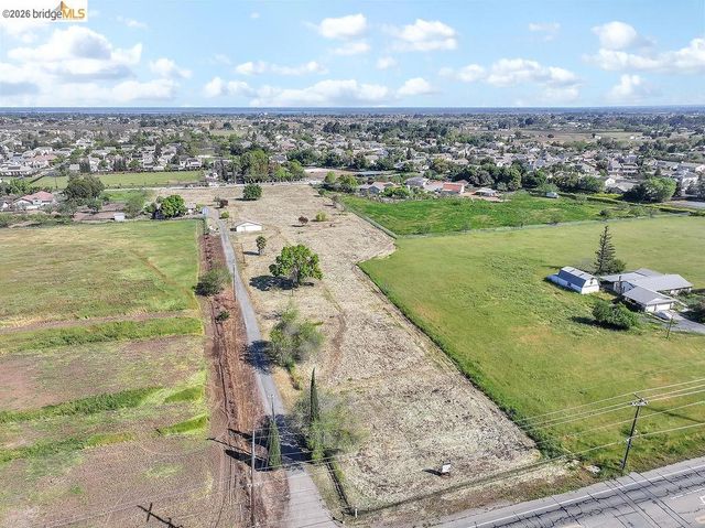 7770 Lone Tree Way, Brentwood, CA 94513