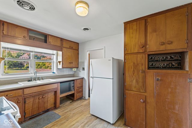 5161 E SR144, Mooresville, IN 46158