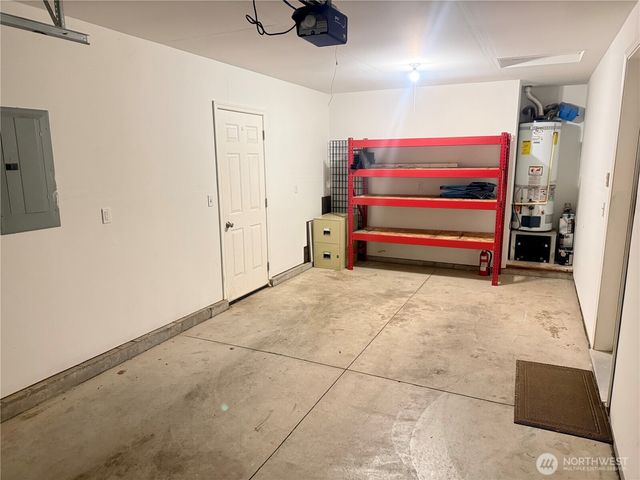 1242 SW Carver Street, College Place, WA 99324