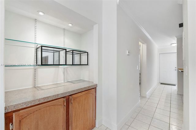 3840 Farragut St, Hollywood, FL 33021