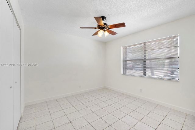 3840 Farragut St, Hollywood, FL 33021