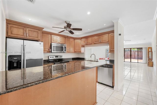 3840 Farragut St, Hollywood, FL 33021