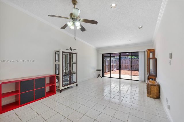3840 Farragut St, Hollywood, FL 33021
