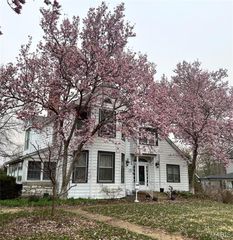 37 Joy Avenue, Webster Groves, MO 63119