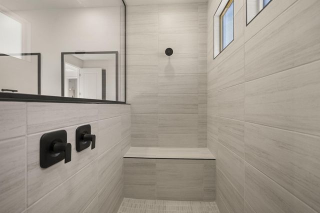 2420 Marble Avenue NE, Rio Rancho, NM 87144