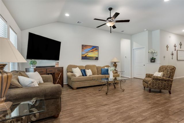 21804 Crystal WAY, Lago Vista, TX 78645