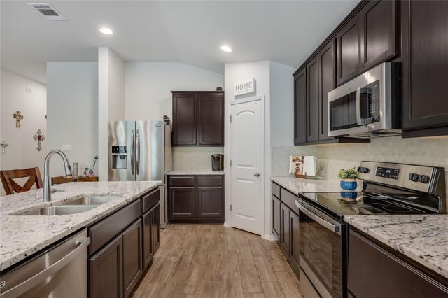 21804 Crystal WAY, Lago Vista, TX 78645