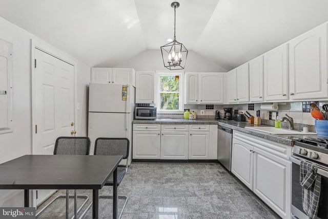 1423 SCHOOL LN, Lutherville Timonium, MD 21093