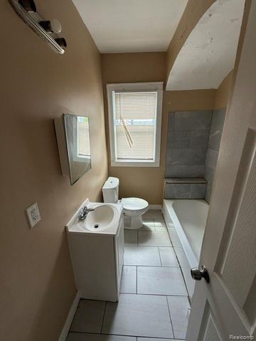 15853 Washburn Street, Detroit, MI 48238