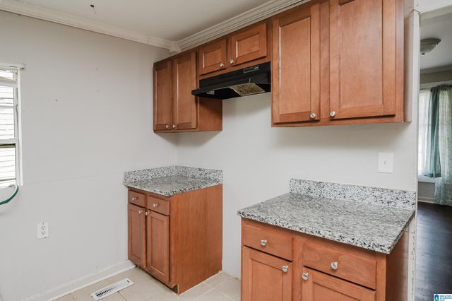 722 9TH STREET N, Bessemer, AL 35020