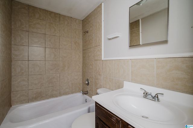 722 9TH STREET N, Bessemer, AL 35020