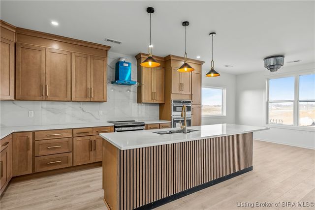 1020 Ridgeview Drive, Jeffersonville, IN 47130