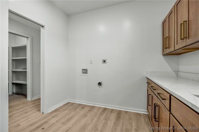 1020 Ridgeview Drive, Jeffersonville, IN 47130