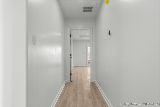 1020 Ridgeview Drive, Jeffersonville, IN 47130